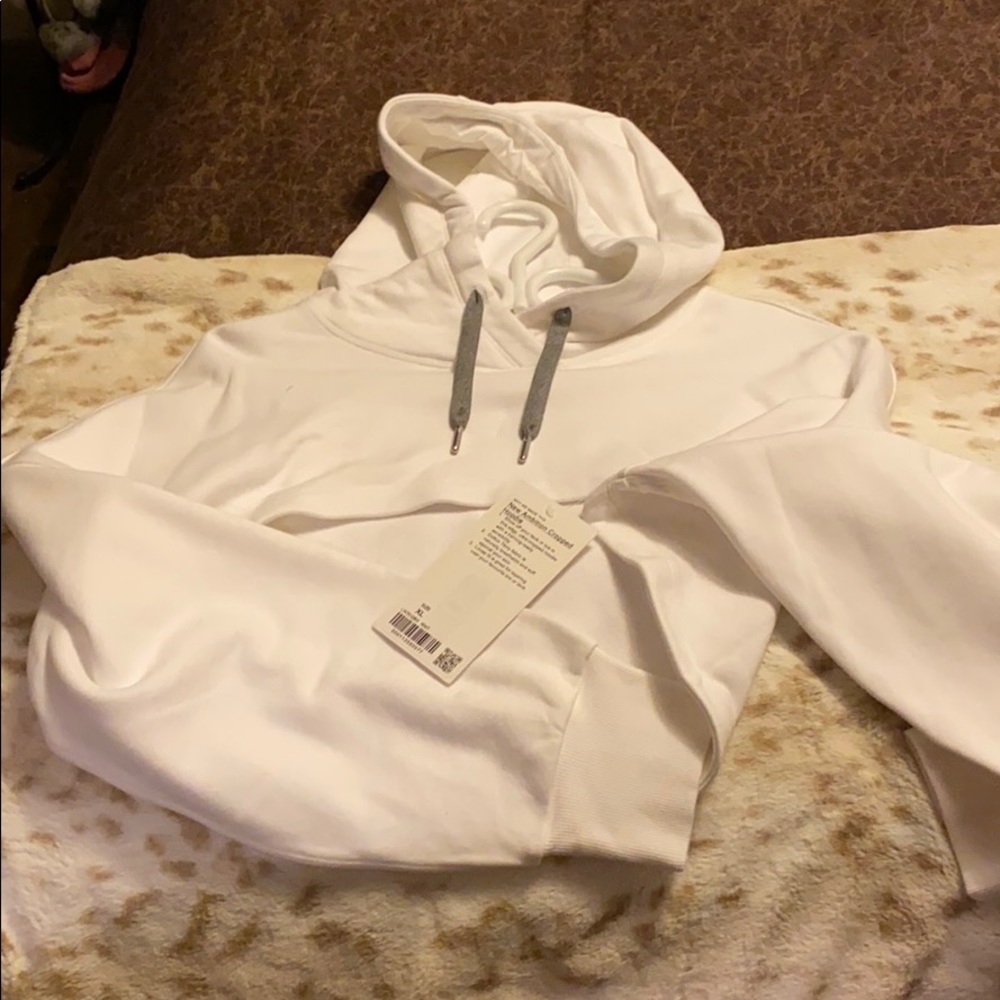 Lululemon brand new white cropped hoodie XL